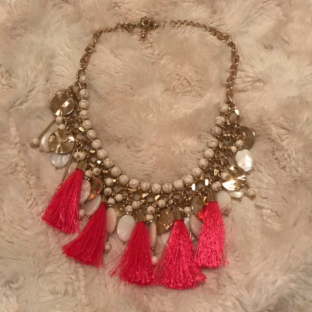 Lilly pulitzer pink and gold tassel necklace